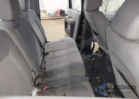 2011 Ford F-250 Xlt z USA, uszkodzony, nr VIN 1FT7W2BT8BED10970